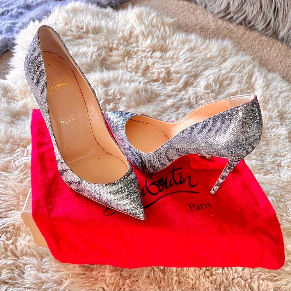 ✨🐯CHRISTIAN LOUBOUTIN Glitter Sirene Pigalle Follies 100 Silver Pump Sz 37 (7)